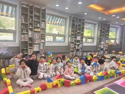 친구들과 함께 만든 성